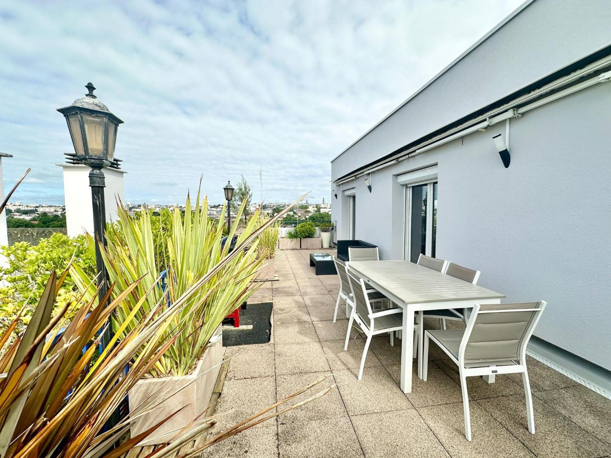 Apartament Le Panoramique, Splendide Avec Vue Sur La Vienne Limoges Zewnętrze zdjęcie